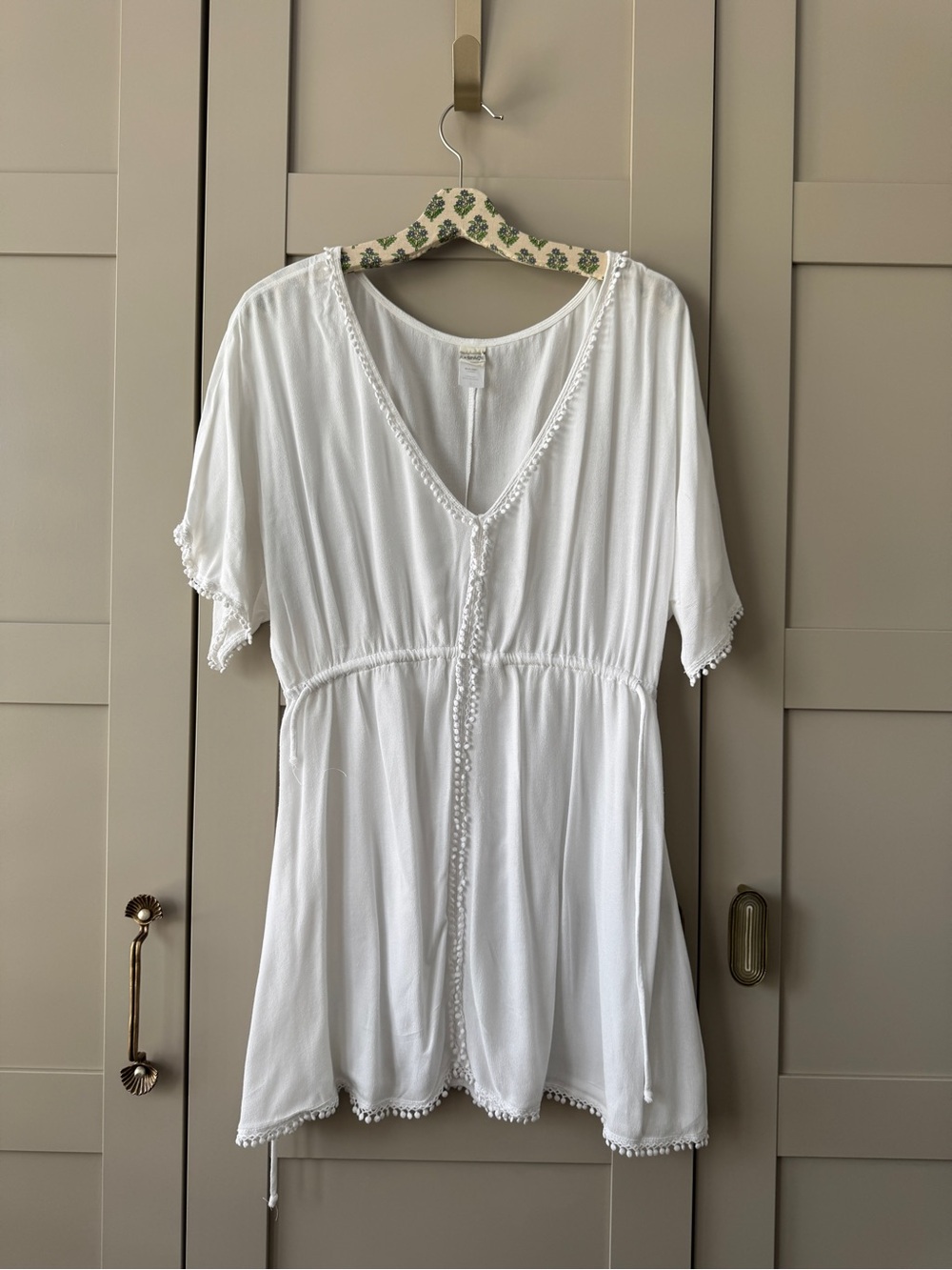L*Space White Playful Beach Cover-up Tunic Deep V-neckline